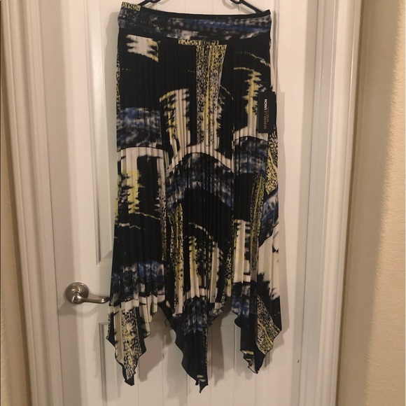 🌸🌸Pleated Skirt - blk/blue/white/yellow - M🌸🌸🌸 - Picture 6 of 8